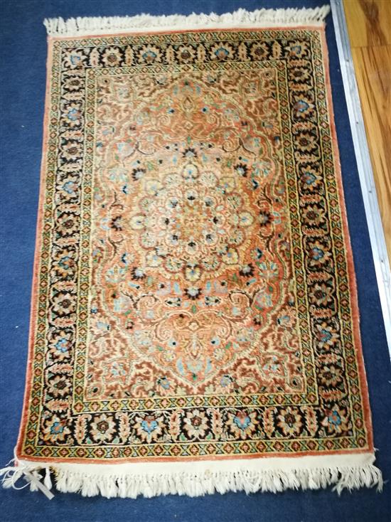 A North West Persian mat 100 x 65cm